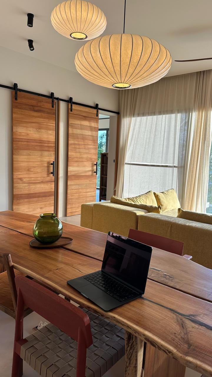 Living Room 10
