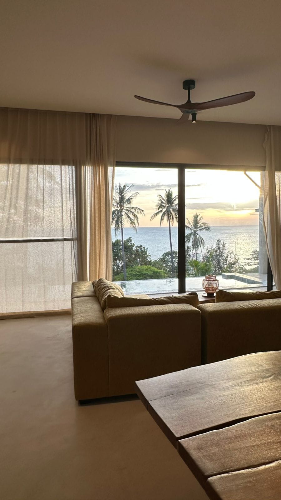 Living Room 14